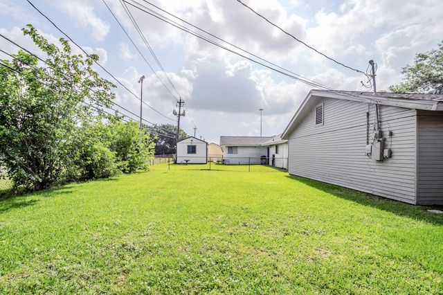 3705 Crawford Drive, Pasadena, TX 77503