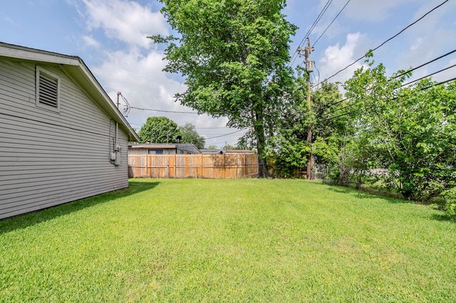 3705 Crawford Drive, Pasadena, TX 77503