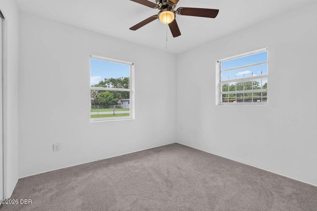 7 Jeanette Drive, Deland, FL 32720