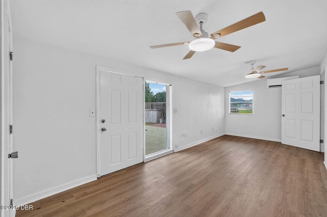 7 Jeanette Drive, Deland, FL 32720