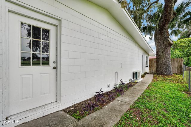 7 Jeanette Drive, Deland, FL 32720