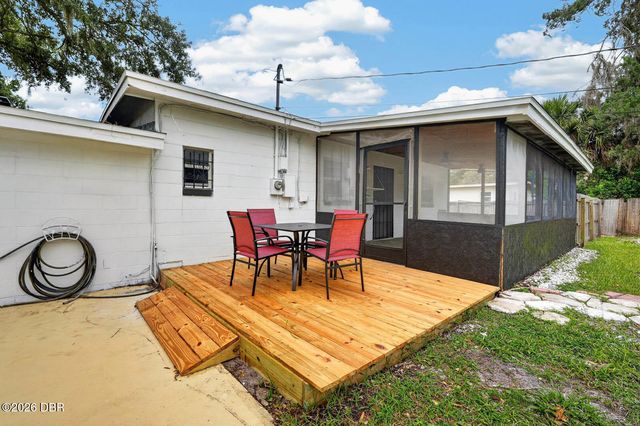 7 Jeanette Drive, Deland, FL 32720