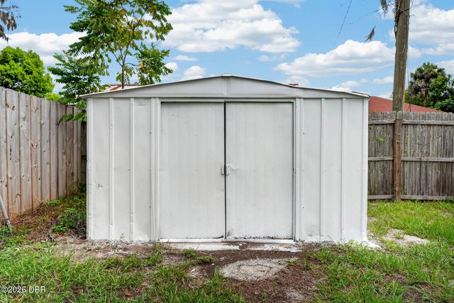 7 Jeanette Drive, Deland, FL 32720