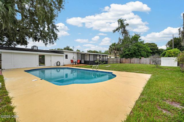 7 Jeanette Drive, Deland, FL 32720