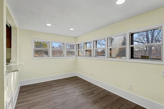 3211 N Porter Ave, Wichita, KS 67204