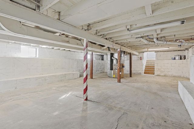 3211 N Porter Ave, Wichita, KS 67204