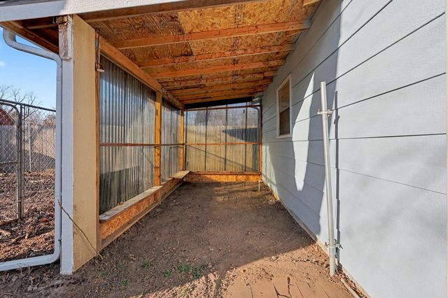 3211 N Porter Ave, Wichita, KS 67204