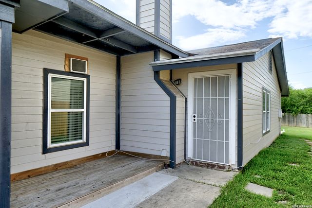 9507 SIMPLICITY DR, San Antonio, TX 78245