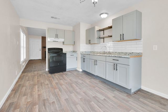 9507 SIMPLICITY DR, San Antonio, TX 78245