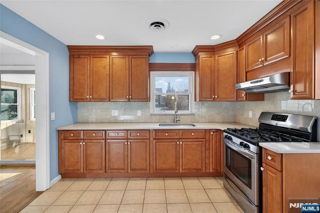 71 Allwood Place, Clifton, NJ 07012