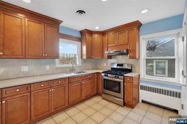 71 Allwood Place, Clifton, NJ 07012