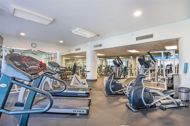 10350 W Bay Harbor Drive 4R, Bay Harbor Islands, FL 33154