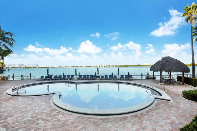 10350 W Bay Harbor Drive 4R, Bay Harbor Islands, FL 33154