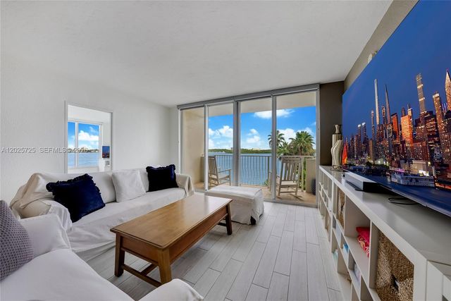 10350 W Bay Harbor Drive 4R, Bay Harbor Islands, FL 33154
