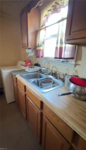 8223 McCloy RD, Norfolk, VA 23505