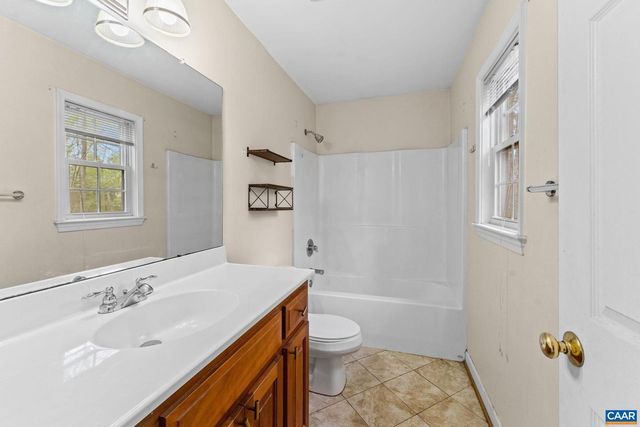 831 JEFFERSON DR, Palmyra, VA 22963