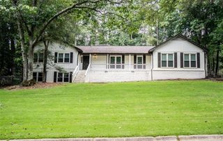 2749 Fieldstone Drive SE, Conyers, GA 30013