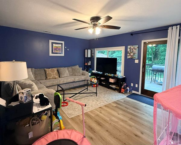 14510 Hannan Road, Romulus, MI 48174