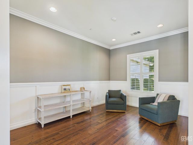 12800 Eversham Drive, Bakersfield, CA 93311