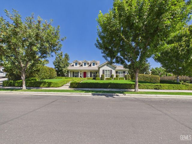 12800 Eversham Drive, Bakersfield, CA 93311