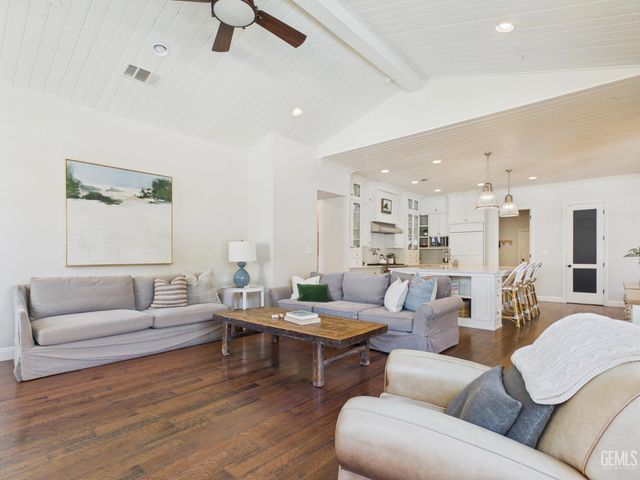 12800 Eversham Drive, Bakersfield, CA 93311