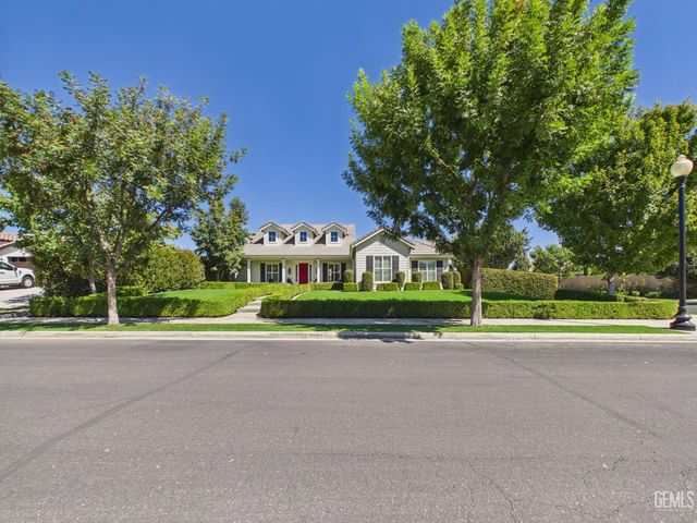 12800 Eversham Drive, Bakersfield, CA 93311