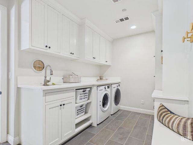 12800 Eversham Drive, Bakersfield, CA 93311