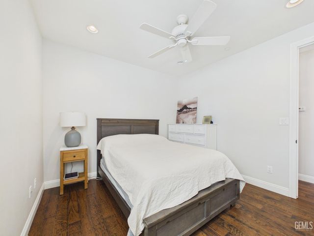 12800 Eversham Drive, Bakersfield, CA 93311