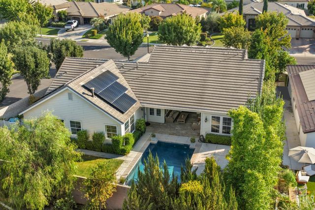 12800 Eversham Drive, Bakersfield, CA 93311