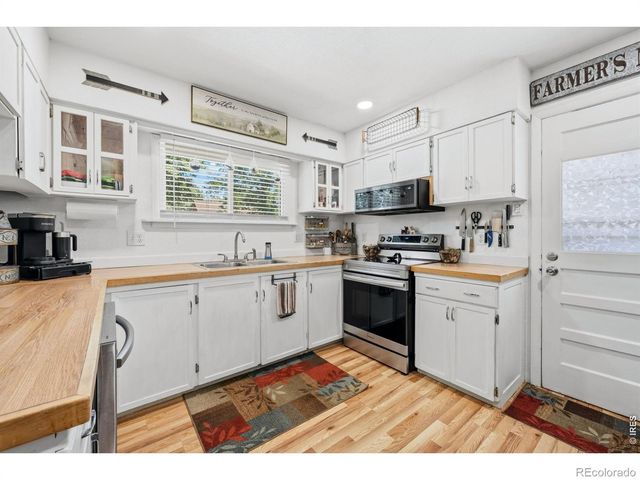 532 E 11th Street, Loveland, CO 80537