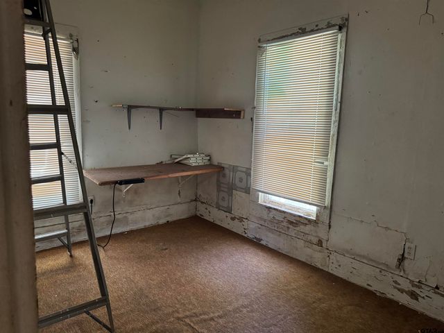 303 Keith St, Mt Vernon, TX 75457