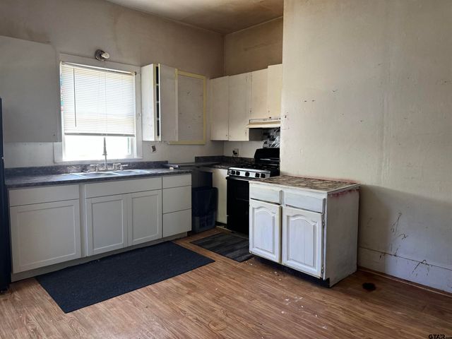 303 Keith St, Mt Vernon, TX 75457