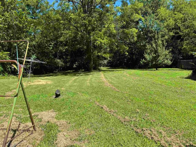 303 Keith St, Mt Vernon, TX 75457