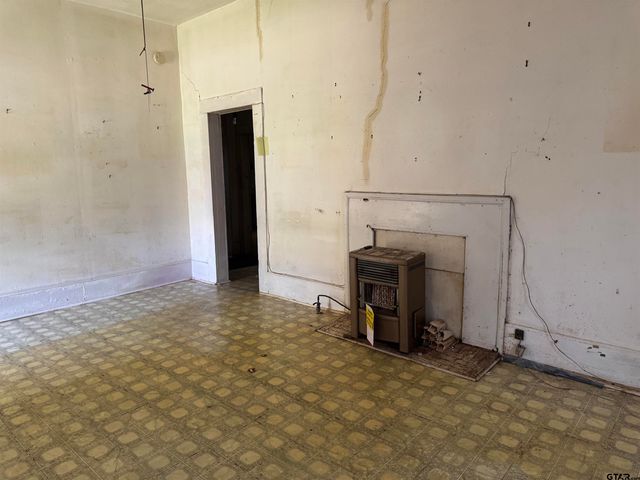 303 Keith St, Mt Vernon, TX 75457