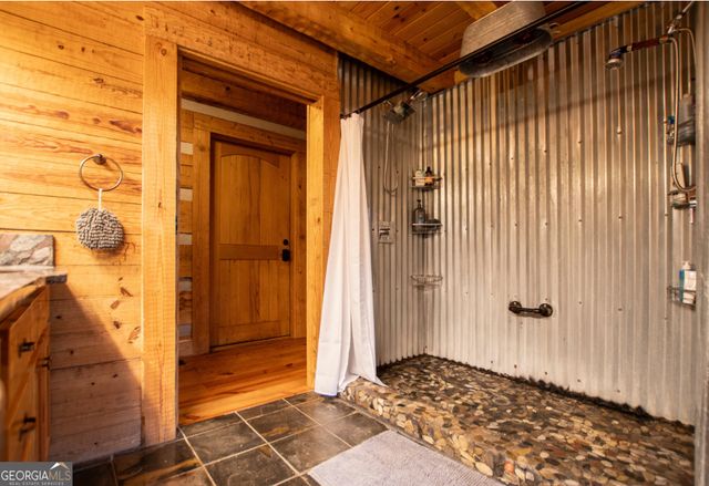 155 Cavender Creek Road, Carrollton, GA 30116