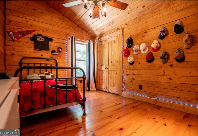 155 Cavender Creek Road, Carrollton, GA 30116
