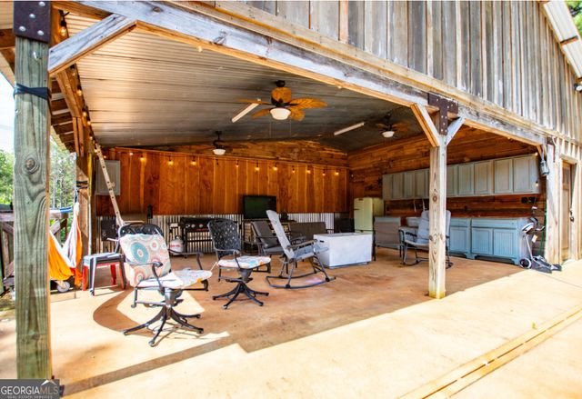 155 Cavender Creek Road, Carrollton, GA 30116