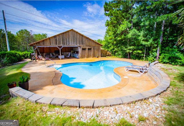 155 Cavender Creek Road, Carrollton, GA 30116