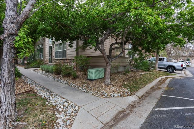 14302 E Napa Place 10B, Aurora, CO 80014