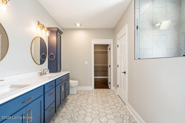 1065 Champions Cir, Simpsonville, KY 40067
