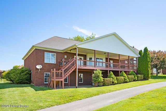 1065 Champions Cir, Simpsonville, KY 40067