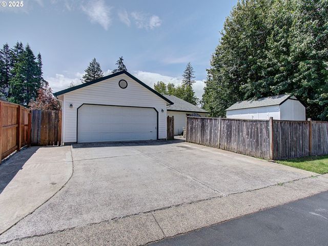 1313 Ne 17TH Ave, Battle Ground, WA 98604