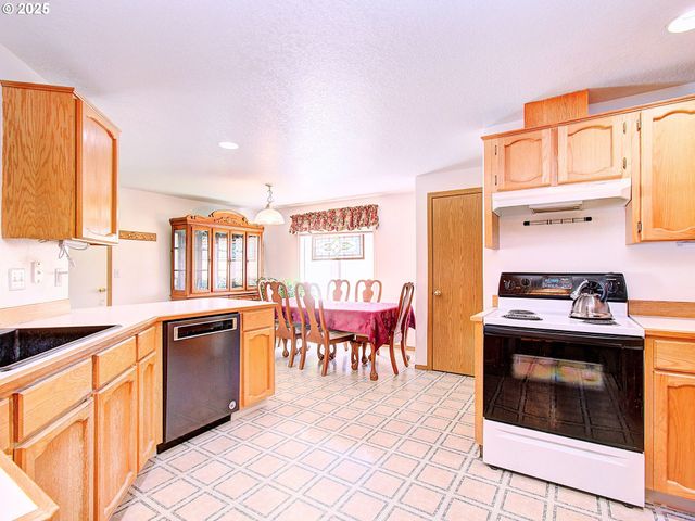 1313 Ne 17TH Ave, Battle Ground, WA 98604