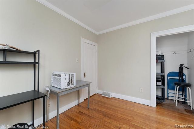 4836 Kensington Avenue, Detroit, MI 48224