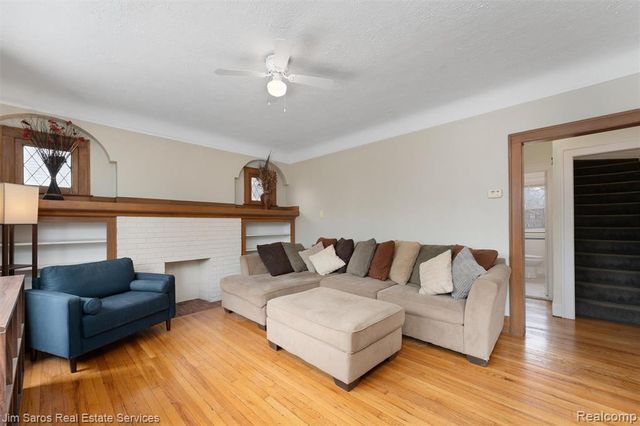 4836 Kensington Avenue, Detroit, MI 48224