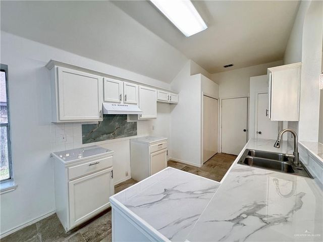 617 Short Line Avenue, Edinburg, TX 78539