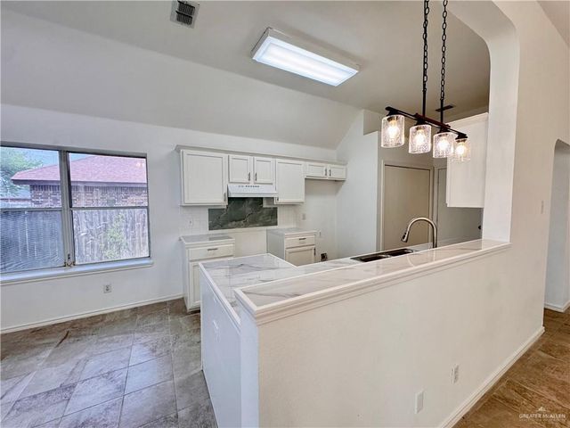 617 Short Line Avenue, Edinburg, TX 78539