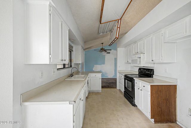 18006 N 136TH Drive, Sun City West, AZ 85375