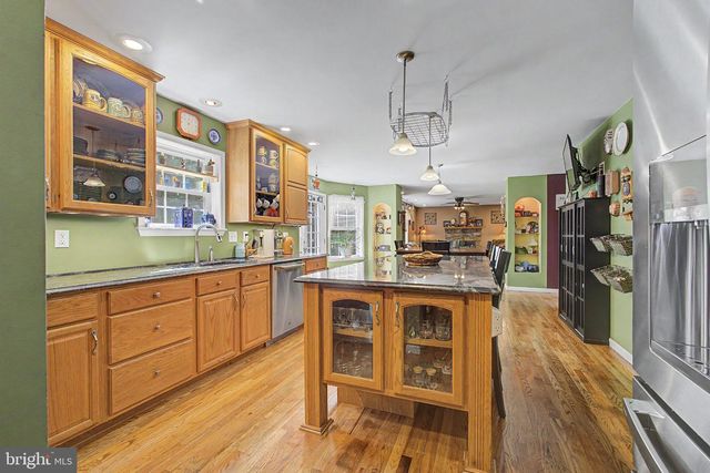46 HOPKINS RD, New Egypt, NJ 08533