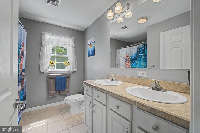 46 HOPKINS RD, New Egypt, NJ 08533